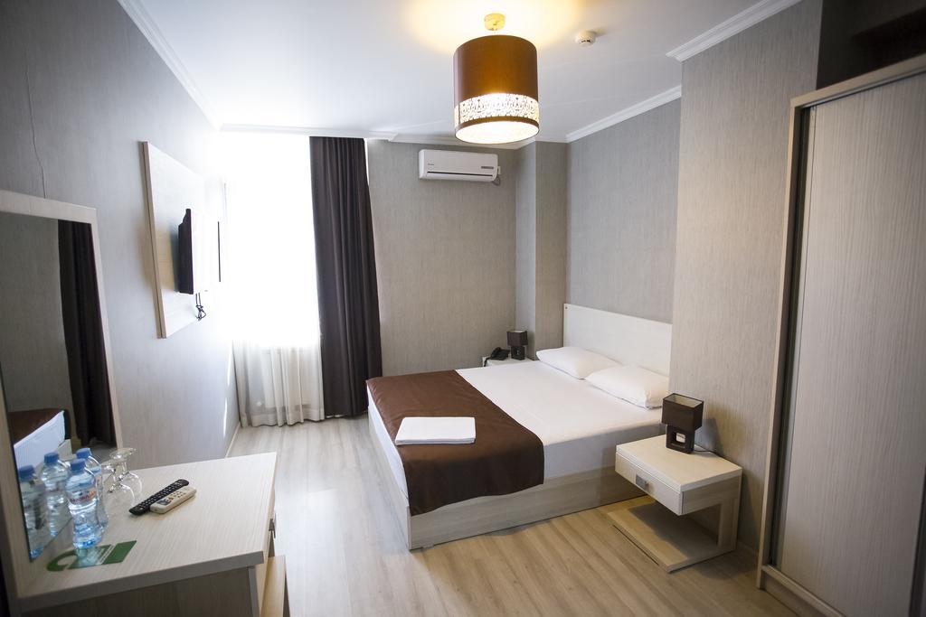 Batus Hotell Batumi Exteriör bild