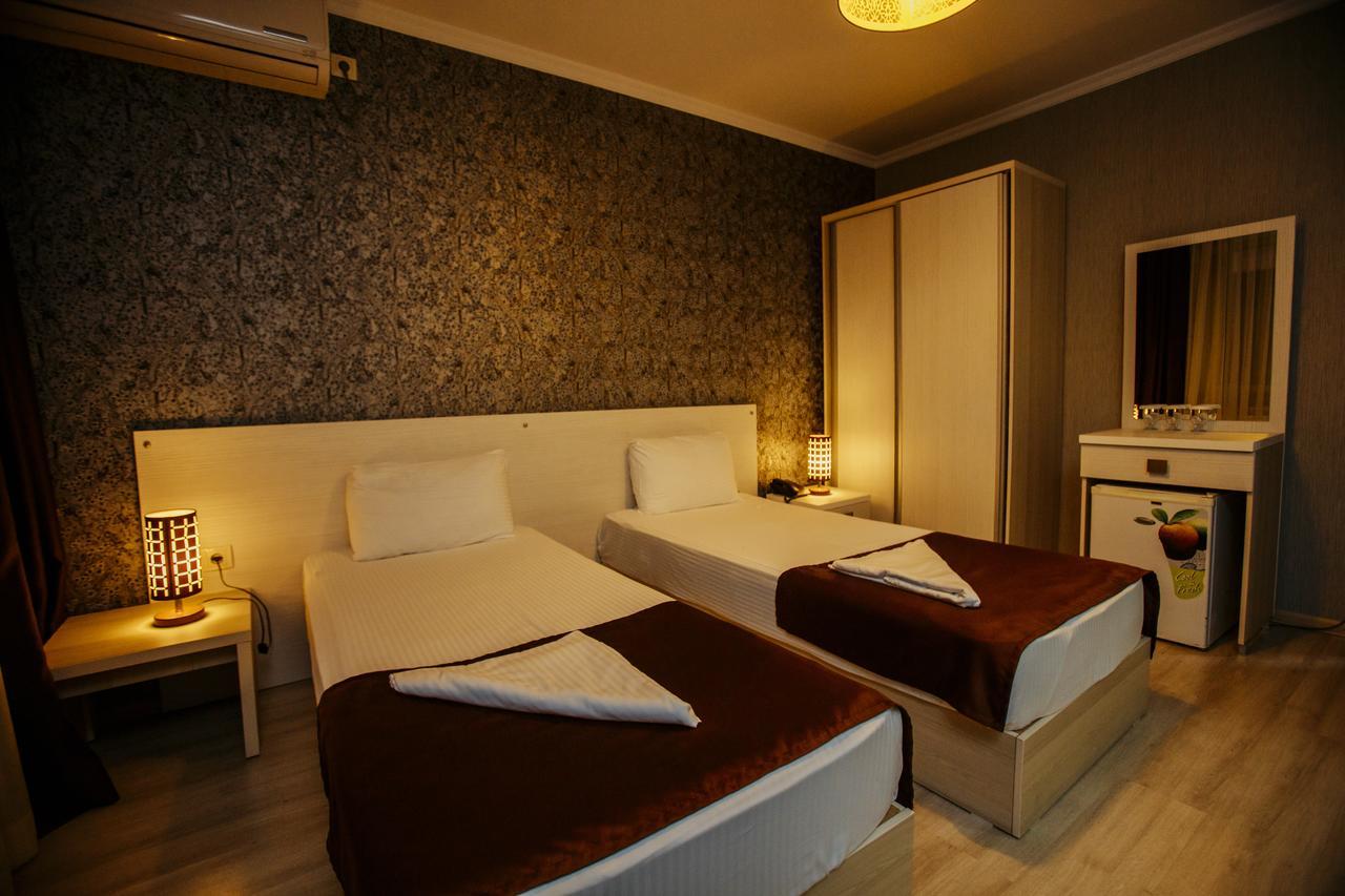 Batus Hotell Batumi Exteriör bild